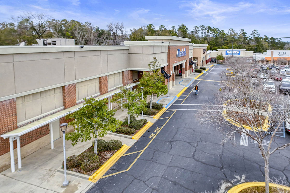 large 019466bc bfeb 7027 ab30 63c280487a53